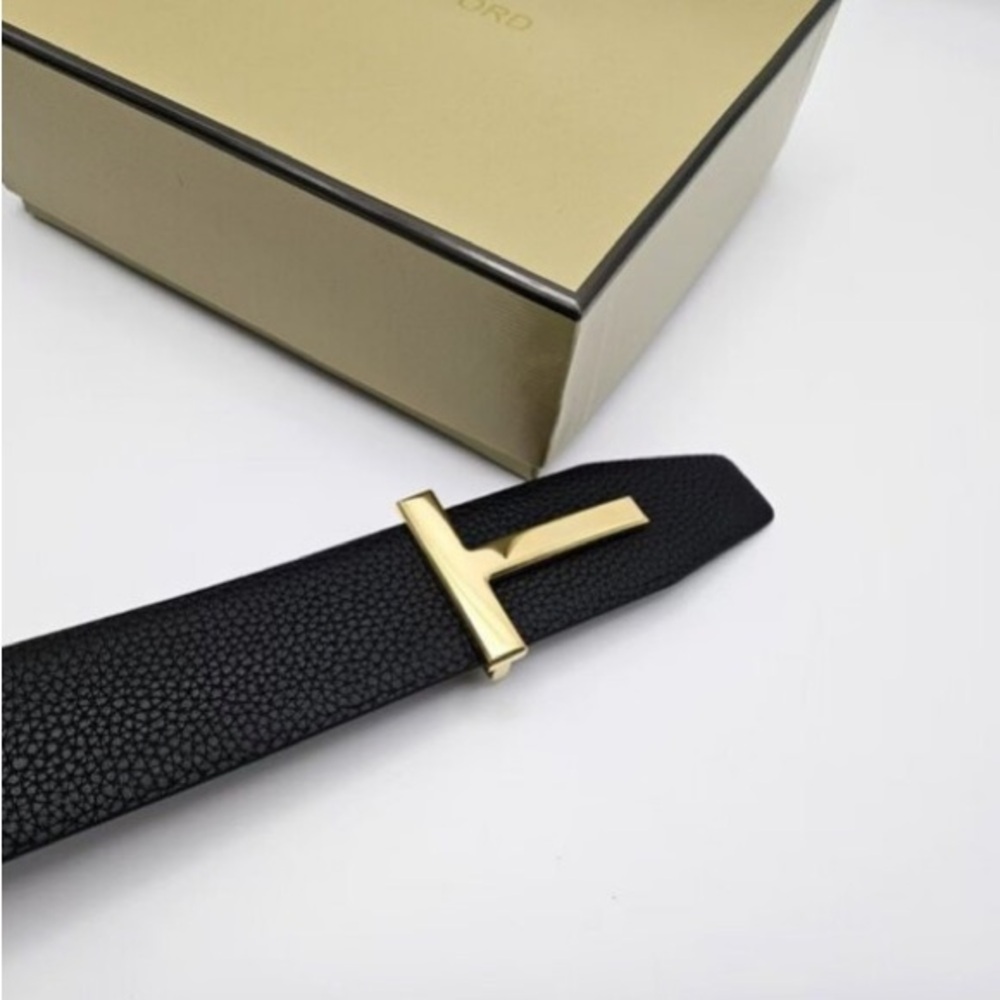 Tom Ford Black Leather Belt with Gold Accent - Picture 7 of 7